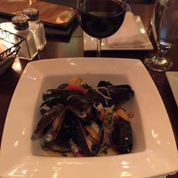 The District - Muscles - Gastropubs Near Me - New York, New York The District - Muscles - Gastropubs Near Me - New York, New York