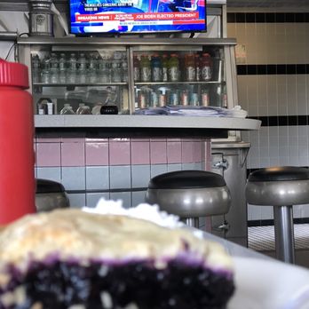 Martindale Chief Diner - Great day deserves great pie - Sandwiches Near Me - Craryville, New York