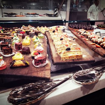 Cafe Sierra - Eat all the desserts! - New American Near Me - Universal City, California