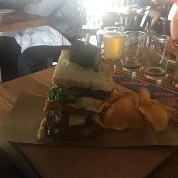 Whiskey Cake - Chicken Sandwich - New American Near Me - Irving, Texas