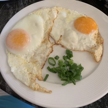 Villa Sedan - Lovely fresh eggs - Modern European Near Me - Sopot, PM