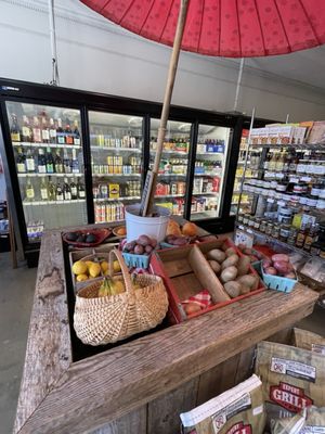 Market on the Mountain by null