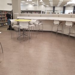 St Louis County Library - Oak Bend Branch - Sitting area to enjoy your snack