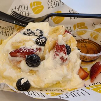 Fluffy Fluffy - Signature Souffle Pancakes - Desserts Near Me - Tustin, California