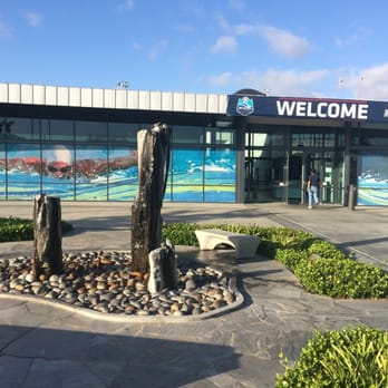 William Woollett Jr. Aquatics Center - Entrance from parking lot.. - Swimming Pools Near Me - Irvine, California
