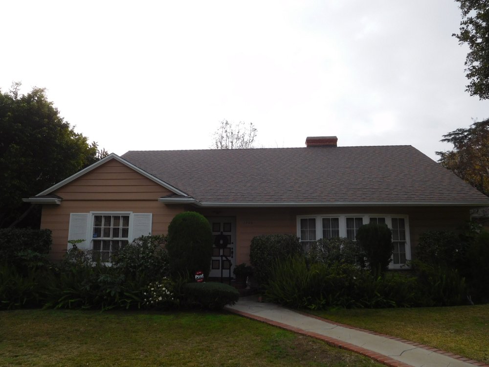 Slide of United Roofing