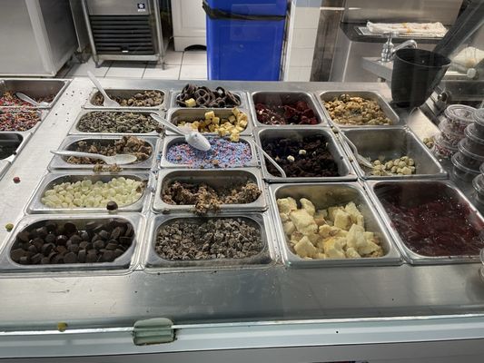 Whip'n Dip Ice Cream Shop by null