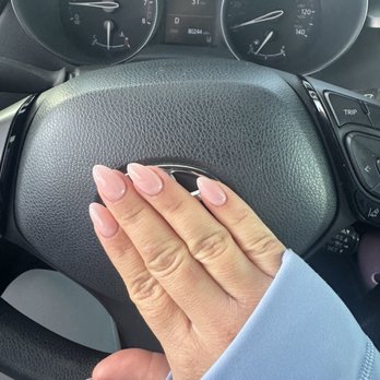 I Nail Spa - Short Almond shape - Nail Salons Near Me - Hesperia, California