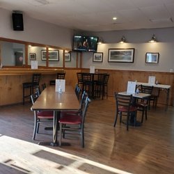 The Rathskeller Cafe - The Pro's Table At The Augusta Lounge