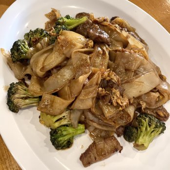 Boonsee Thai Kitchen - Norco - Pad See Ew - Thai Near Me - Norco, California Boonsee Thai Kitchen - Norco - Pad See Ew - Thai Near Me - Norco, California