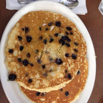 Breakers Breakfast, Brunch & Lunch - Amazing blueberry pancakes - Breakfast & Brunch Near Me - Pacifica, California