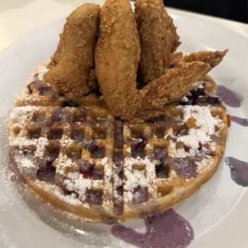 T's Brunch Bar - Chicken and blueberry waffle - Breakfast & Brunch Near Me - Atlanta, Georgia