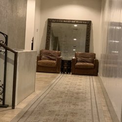 Valencia Hotel Reservation Center - Sitting area