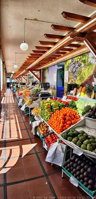 Mercado dos Lavradores (farmers' market) by null