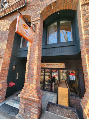 Fan Tan Alley by null