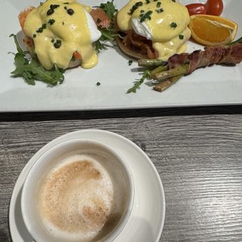 Pancake - Long Beach - Alaskan Smoked Salmon Benedict and the cappuccino. - Breakfast & Brunch Near Me - Long Beach, California
