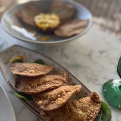 Panorama 180 - EMPANADILLAS DE BATATA Y CHISTORRA (Empanada filled with sweet potato & spicy sausage)