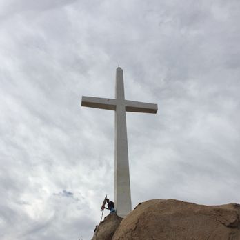 Mount Rubidoux Trail - The Serra Cross - Hiking Near Me - Riverside, California Mount Rubidoux Trail - The Serra Cross - Hiking Near Me - Riverside, California