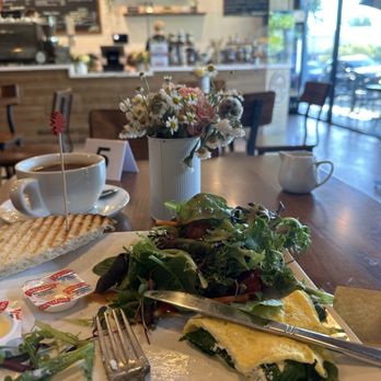 Twinty Cafe - Cafes Near Me - Los Angeles, California Twinty Cafe - Cafes Near Me - Los Angeles, California