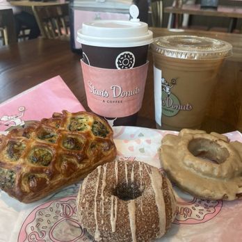 Stan's Donuts & Coffee - Donuts Near Me - Chicago, Illinois Stan's Donuts & Coffee - Donuts Near Me - Chicago, Illinois