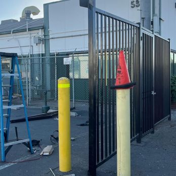 24/6 Gate Services - New fence post installed - Fences & Gates Near Me 24/6 Gate Services - New fence post installed - Fences & Gates Near Me