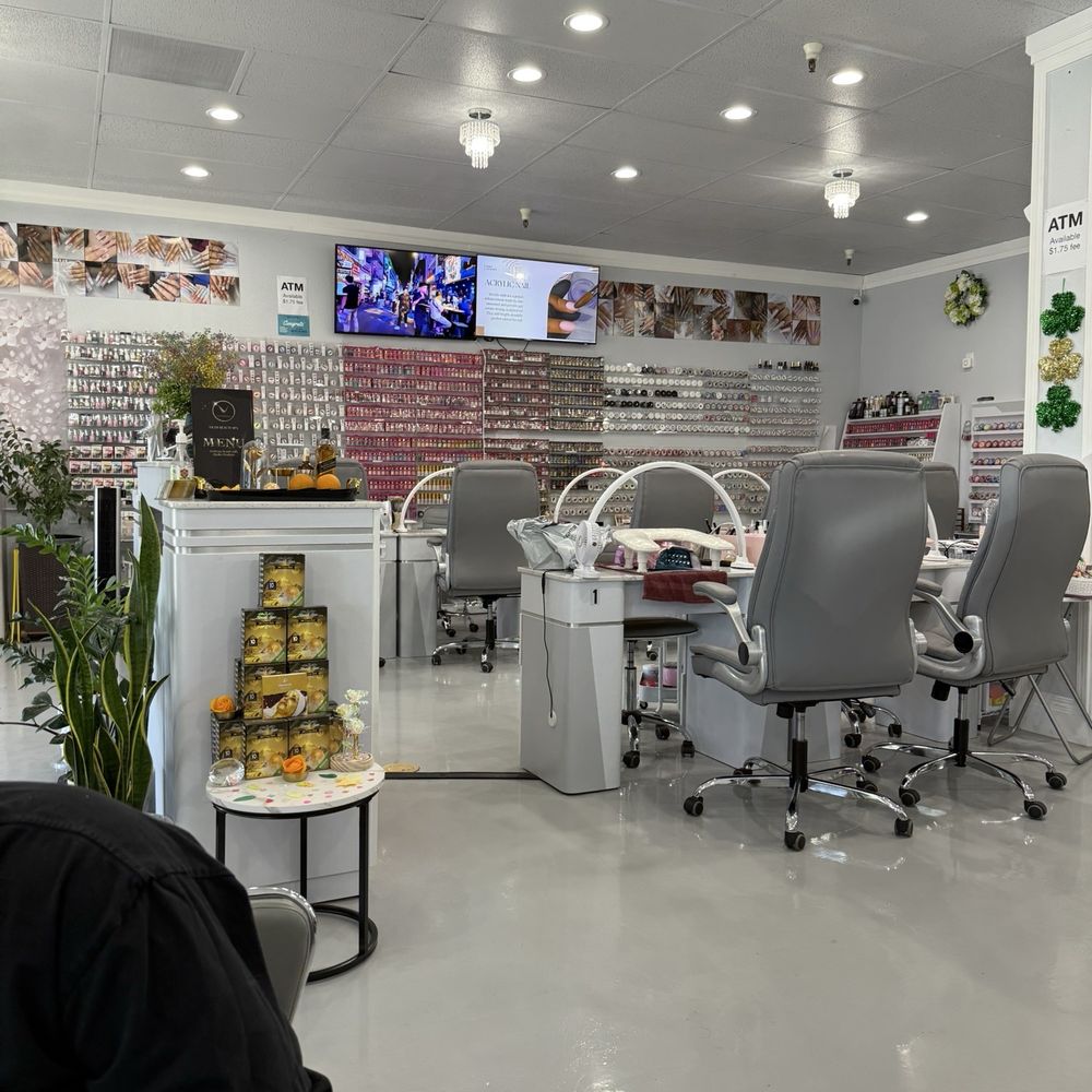 Nail salon