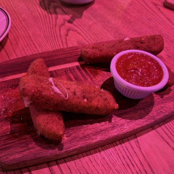 Retro Room - Mozzarella Sticks - Cocktail Bars Near Me - Boston, Massachusetts