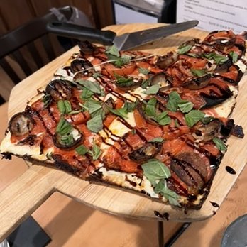 The Lounge - Pizza Near Me - Manistee, Michigan The Lounge - Pizza Near Me - Manistee, Michigan