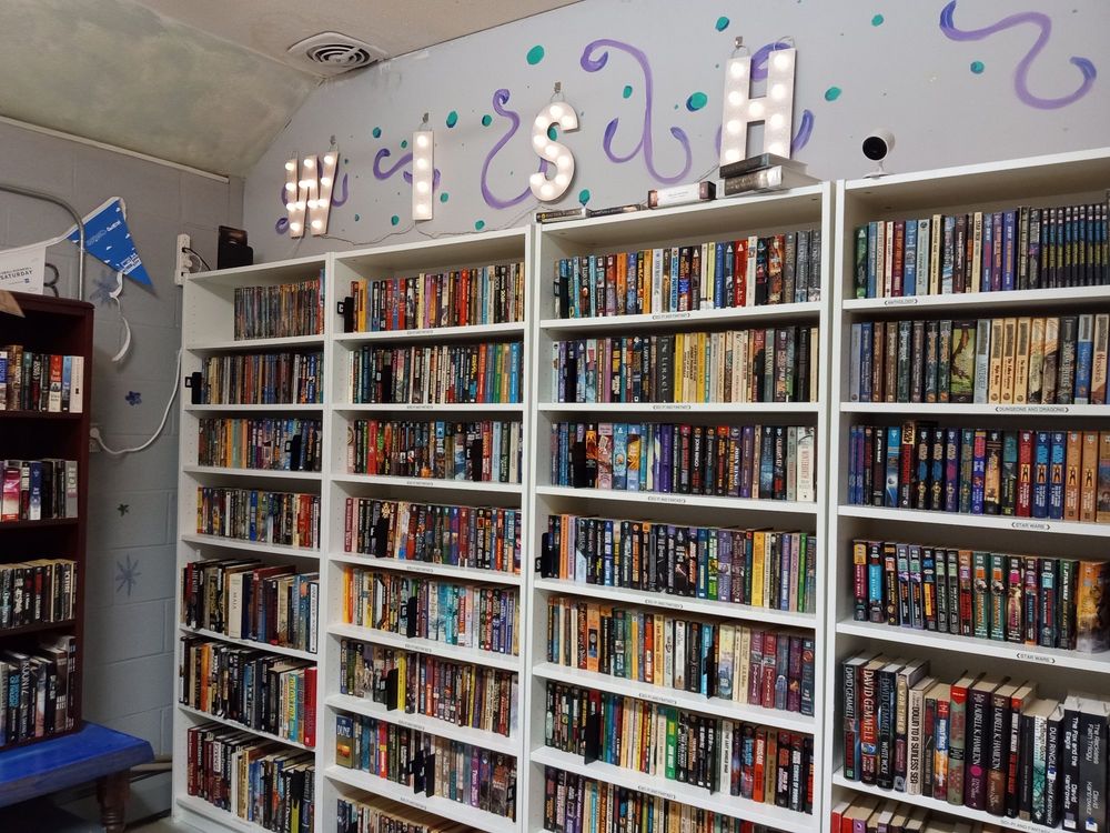 HOUSE OF BOOKS AND GAMES Updated October 2024 10 Photos 1073