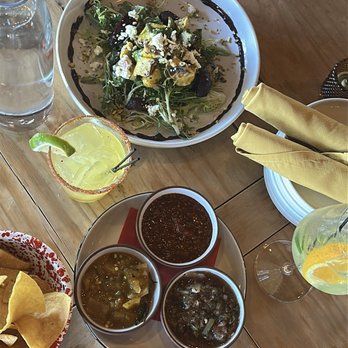 Glenrosa Restaurant - chips & salsa are a must! - Mexican Near Me - Tempe, Arizona
