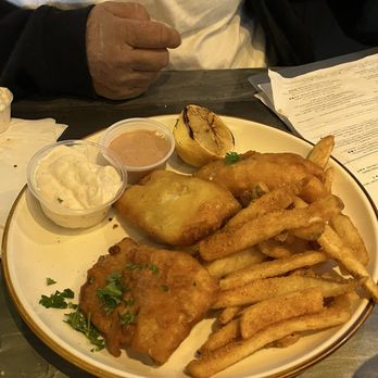 Colton's Social House - Beer batter fish and chips - New American Near Me - Clovis, California
