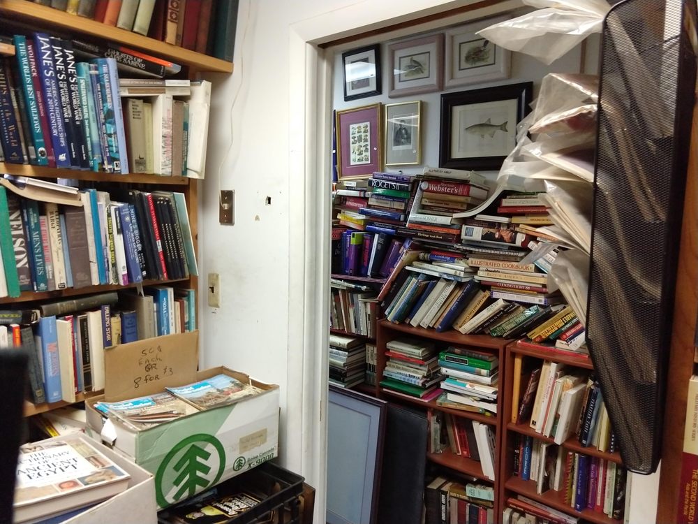 METUCHEN OP BOOKSTORE Updated August 2024 465 Main St, Metuchen