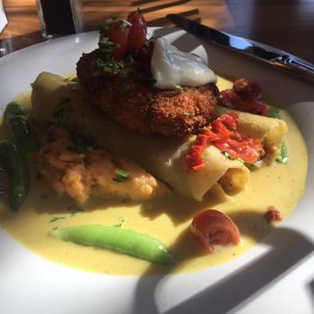 Aqui Cal-Mex - Enchilada and shrimp cake special - Mexican Near Me - Campbell, California