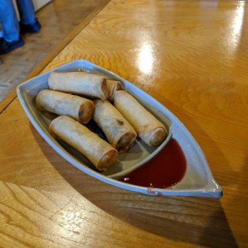 Davis Noodle City - Spring rolls - Taiwanese Near Me - Davis, California