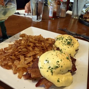 Toast  Downey - Bacon avocado eggs Benedict - Breakfast & Brunch Near Me - Downey, California