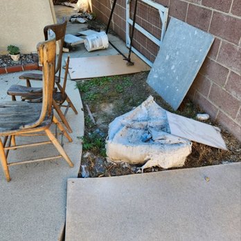 Faster Junk Away - Before - Junk Removal & Hauling Near Me - Los Angeles, California Faster Junk Away - Before - Junk Removal & Hauling Near Me - Los Angeles, California