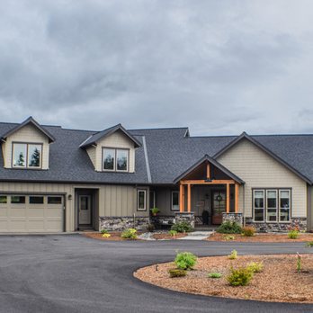 Portrait Homes Northwest - driveway and garage - General Contractors Near Me - Scappoose, Oregon Portrait Homes Northwest - driveway and garage - General Contractors Near Me - Scappoose, Oregon