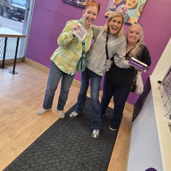 Insomnia Cookies - Friends - Bakeries Near Me - Jacksonville, Florida Insomnia Cookies - Friends - Bakeries Near Me - Jacksonville, Florida