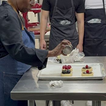 Atelier Sucré - Chef Jen demonstrating fruit tart decorating - Do-It-Yourself Food Near Me - New York, New York