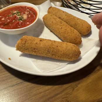 Five Points Inn - Cheese Sticks - Beer, Wine & Spirits Near Me - Vineland, New Jersey