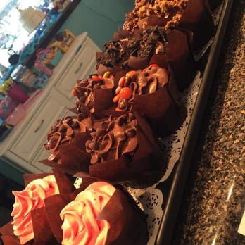 Theme Cakes by Joelene - Cupcakes I'll still taste in my dreams. - Cupcakes Near Me - Wilbraham, Massachusetts