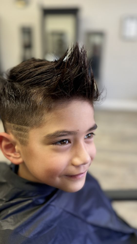 Tony's Salon Image