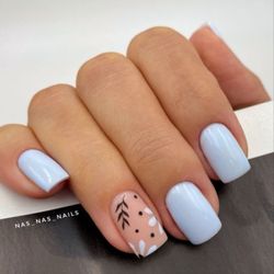 M Vince Nail Spa - what I asked for.. vs what I got. I asked for a light purple instead of blue and they gave me the wrong blue on top of the wrong color.