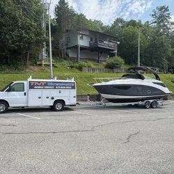 TNT Watersports - Pull out and lake/dock service with Paul :)
