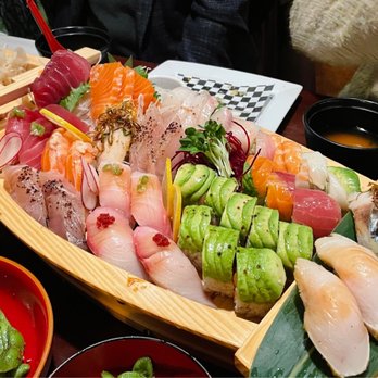 Hon Sushi - Boat Combo - Sushi Bars Near Me - Carrollton, Texas