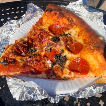 AJ's Fine Foods - Mushroom, Pep, Onions, Bacon Pizza - Grocery Near Me - Mesa, Arizona