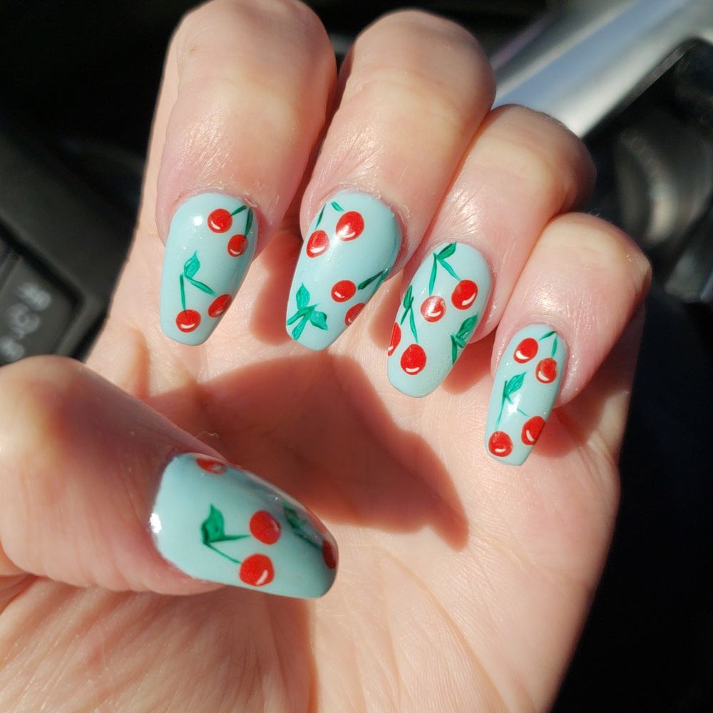 LUX Nail Salon - Nail Salons Near Me - Willow Grove, Pennsylvania