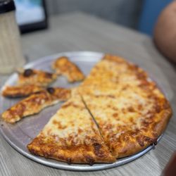 Joey's New York Subs - Cheese pizza