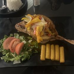 De Jesús Restaurant - Ted snapper stuffed with shrimp