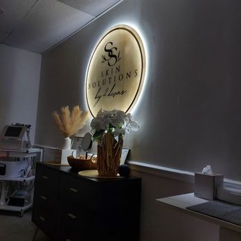 Skin Solutions by 2 Divas - Teeth Whitening Near Me - Stuart, Florida